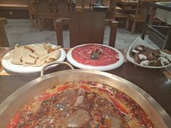 -潮火锅·麻辣牛肉火锅(观音桥方圆·LIVE店)