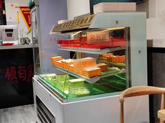 -极有家小鱼小鸡石锅煲(佳兆业店)