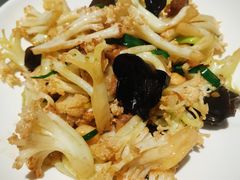 油渣有机菜花-江城小馆陕南妈妈菜·全球旅行餐厅(钟楼店)
