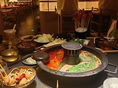 -晓宇重庆火锅(西安荟聚店)