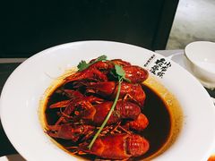 -龙巢盱眙龙虾·牛蛙·烧烤宵夜(八卦岭店)