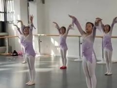 -西安小天鹅艺术团(曲江Alice店)