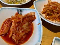 -唯成•韩国炭火烤肉 유성고기