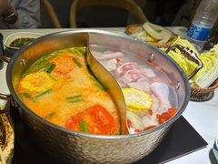 -椰子湾·海南火锅·糟粕醋·椰子鸡(正大广场店)