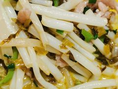 太湖芦苇根炒肉丝-呼吸森林·生态农庄农家乐私房菜