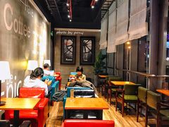 -西西弗书店&矢量咖啡(凯德晶萃广场店)