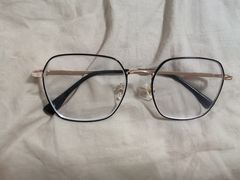 -无界眼镜MaxLess(滨江星光大道店)