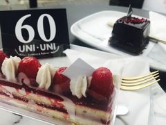 -UNI UNI(环亚凯瑟琳店)