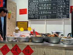 -柳州肥姨妈大骨螺蛳粉(万达中心店)