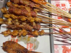 -威记烧嘢·南宁烧烤·超级生牛(绿地店)
