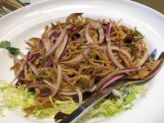 -鞍山大白鲨美食酒店