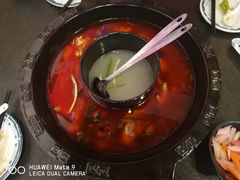 -重庆烧鸡公火锅(簋街店)