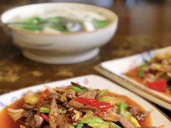 -黄桷树曹家私房菜(江与城店)