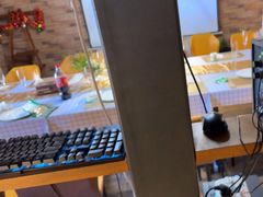 -玩坞轰趴馆·户外团建聚会主题生日派对馆(世豪广场店)