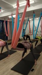 -静待花开瑜伽尊巴会馆