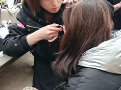 -粤港芭莎美容美发化妆学校