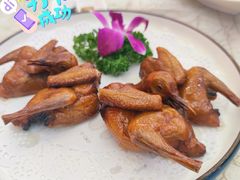 石岐乳鸽-轩记海鲜餐厅·四十五年老字号·经典粤菜(西区彩虹店)