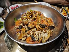 -七欣天香辣蟹火锅(上海银亿滨江店)