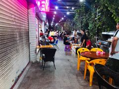 大堂-蚝哥花姐湛江烤生蚝(美丽湾市场店)