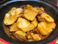 老坛黄牛肉烧萝卜-吕氏疙瘩汤·私家菜馆(慈云寺店)