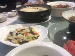 -品悦酒店(三林古镇店)