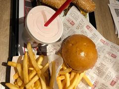 -The Habit Burger Grill 哈比特汉堡(复兴soho店)
