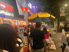 -詹爷爷乌节路街头冰淇淋