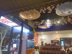 -老街烧烤大排档·地道湖北菜·龙虾馆(汉口火车站店)