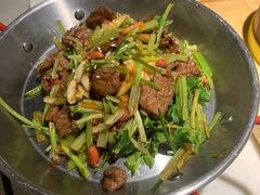 -小菜园新徽菜(镇江丹阳吾悦店)