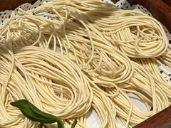 -红鼎豆捞·非遗鲍皇汤火锅(宝丰路店)