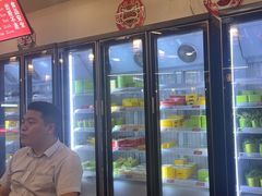 -杨老板·海鲜集市火锅·鲜切牛肉(中防万宝店)