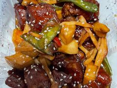 杏鲍菇牛肉粒-大眼锅贴水饺(河东店)