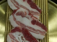 -臻牛烤肉