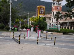 -亚龙湾亚泰商业街