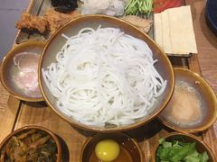 蒙自过桥米线-麦麦山云南菜(复地活力城店)