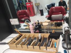 -老男孩男士理容馆·理发·烫染·修面