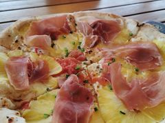 -城市大道红炉披萨烘焙坊