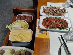-乡土黄·鲜牛肉火锅·小龙虾(兴业街店)