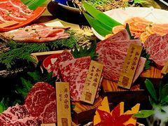 -山川小町·极番烧肉(新地假日广场店)
