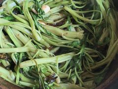 -大石鼓山庄·珠海第一烧猪