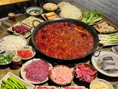 -辣莊重庆老火锅(威海高铁站韩乐坊店)