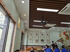 -钢阳酸菜红烧牛肉面(季乐路店)