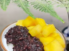 芒果白雪黑糯米-小团圆糖水铺(襄阳南路店)