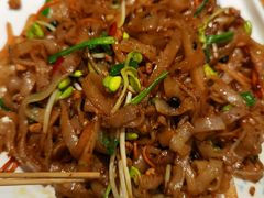 特色老友炒粉-蚝美人·生蚝海鲜烧烤(茶花园店)