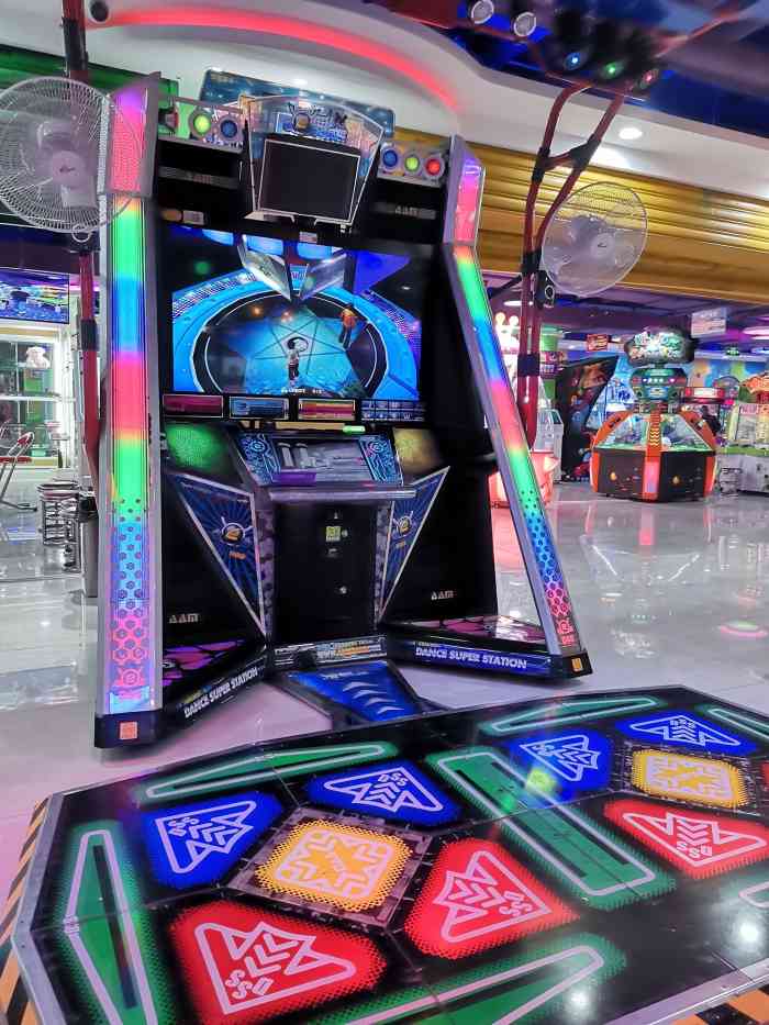 奇奇乐园(南国西汇店)-"机子太少了,不是蛮好玩,里面太热了,又闷.