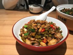 -胡子大厨·超级小炒肉(晶耀前滩店)