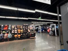 -迪卡侬(西三旗店)