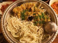 双色鱼头-老湘亲·品鉴湘菜(湖里店)