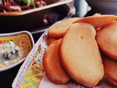 炸馒头片带臭豆腐-芦月轩羊蝎子(北蜂窝店)