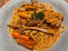 -玛格萝妮(汇智国际商业中心店)